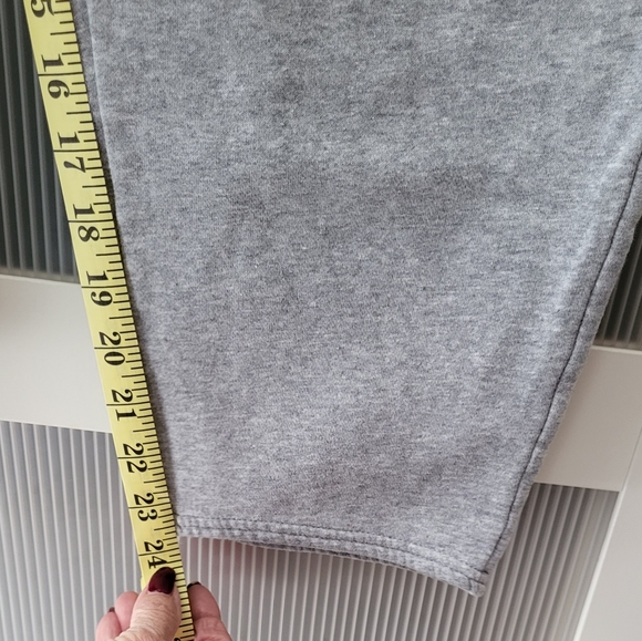 Under Armour track pants - Picture 4 of 7